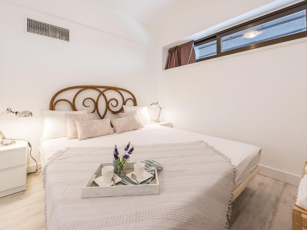 Recoletos Apartment Madrid Bagian luar foto
